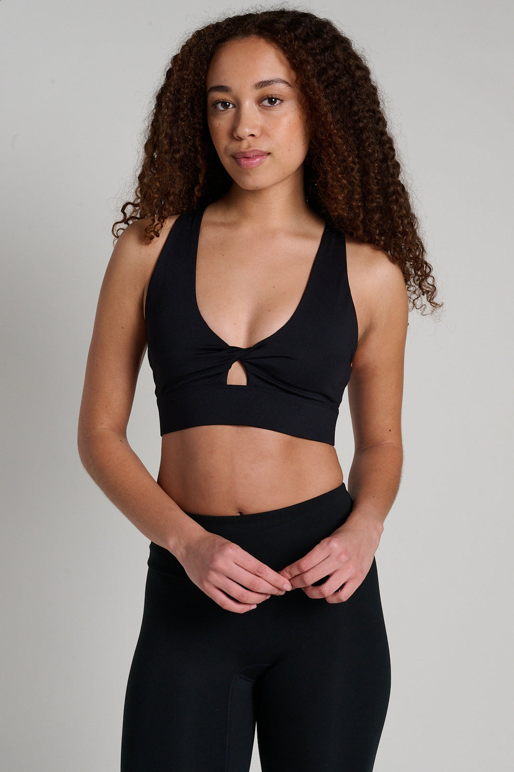 Oasis Twist Sports Bra