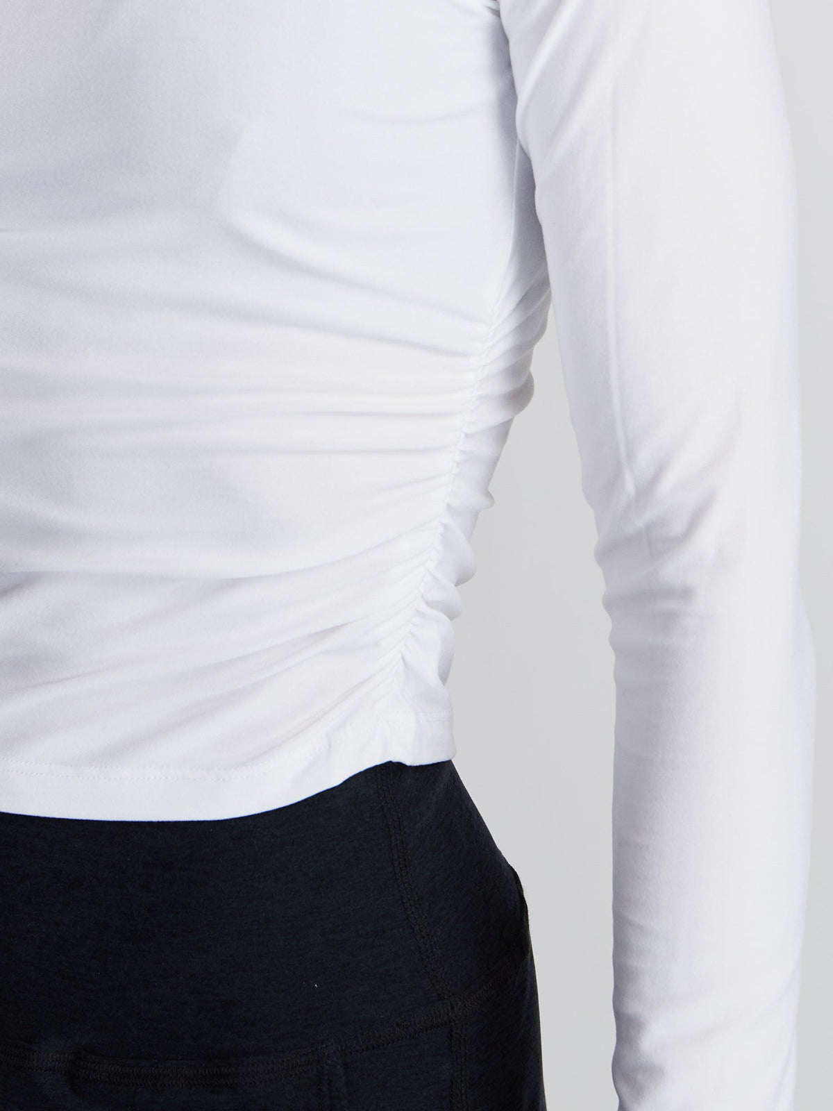 FEATHERWEIGHT LONG SLEEVE TOP