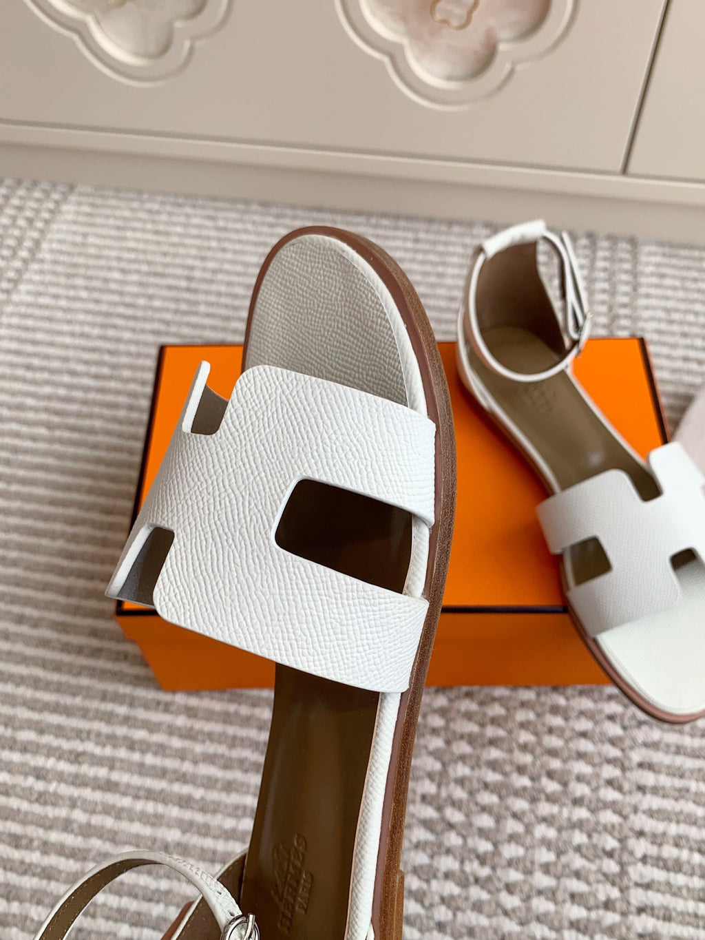 Hermès Santorini Classic H Flat Sandals
