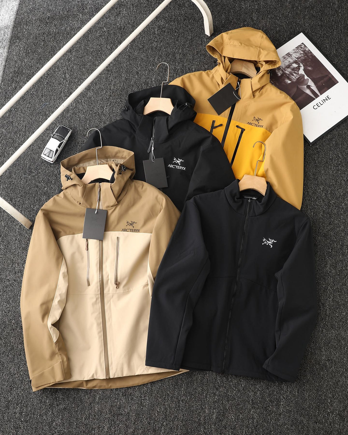 Arc'teryx 3-in-1 Detachable Windbreaker Jacket – 24FW