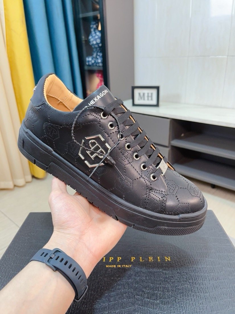 Philipp Plein Black Textured Low-Top Sneakers