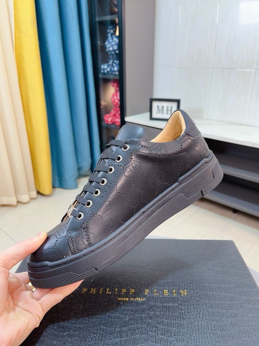Philipp Plein Black Textured Low-Top Sneakers