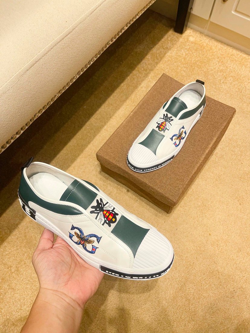 Men's White & Dark Green Embroidered Slip-On Shoes
