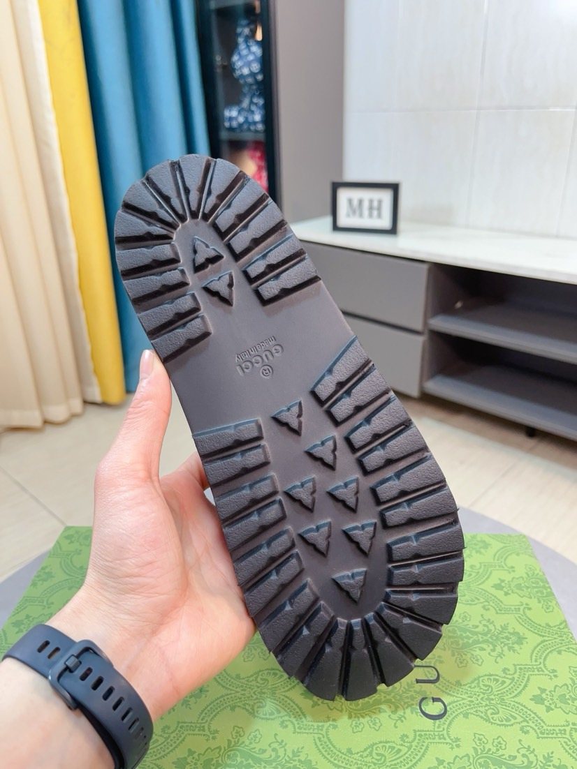 Gucci Striped Black Slide Sandals