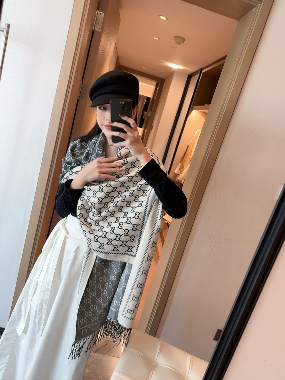 Gucci Brown Beige Jacquard Fringe Scarf