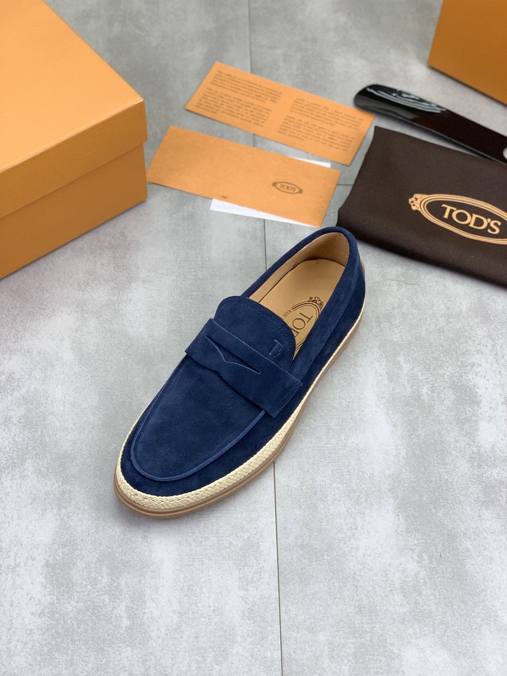 TOD'S Men's Raffia-Trim Loafers