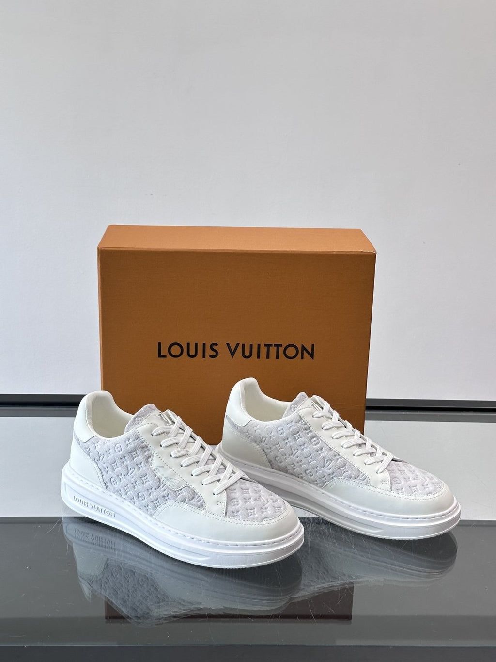 Louis Vuitton Embossed Low-Top Sneakers - Embossed Patterned Leather And Suede Upper