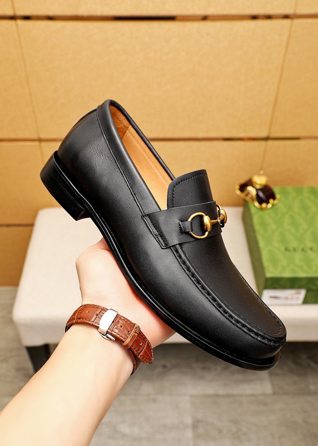 GUCCI Leather Horsebit Loafers